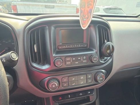 Used 2016 Chevrolet Colorado W/T w/ WT Convenience Package AWD/4WD image 9