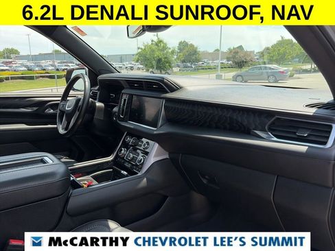 Used 2024 GMC Yukon Denali AWD/4WD image 32