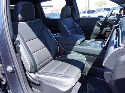 New 2026 GMC Sierra EV Elevation image 12