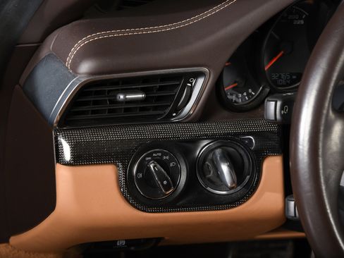 Used 2014 Porsche 911 Turbo S AWD/4WD image 21