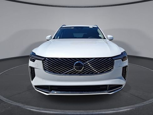 Certified 2025 Volvo XC90 B6 Plus AWD/4WD image 35