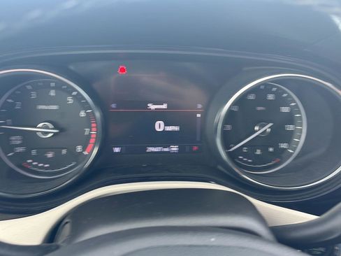 Used 2020 Buick Encore GX Preferred w/ Cold Weather Comfort Package AWD/4WD image 9
