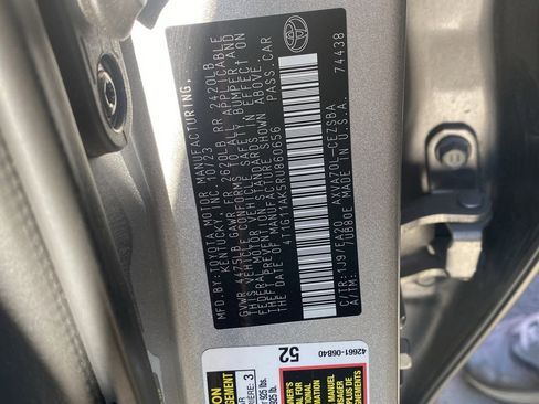 Used 2024 Toyota Camry SE image 14