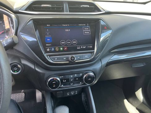 Used 2023 Chevrolet TrailBlazer LT w/ Convenience Package FWD image 17