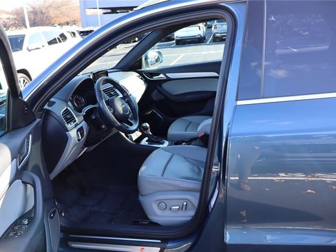 Used 2018 Audi Q3 2.0T Premium Plus image 14