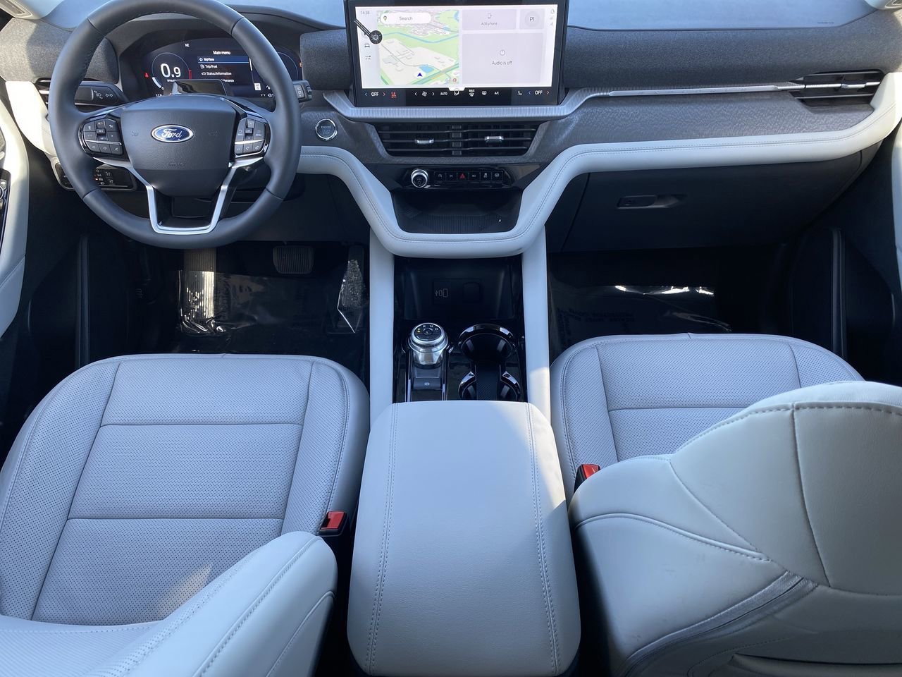 New 2026 Ford Explorer Platinum w/ LUX Leather Package AWD/4WD image 15