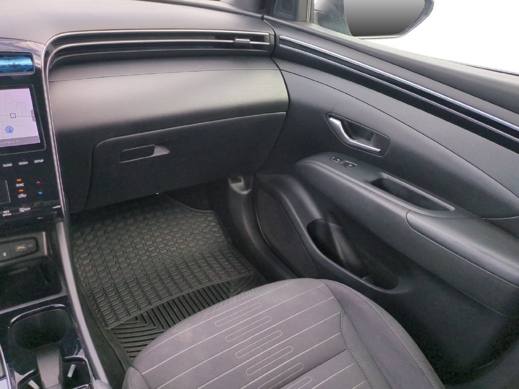 Used 2023 Hyundai Santa Cruz SEL Premium w/ Cargo Package AWD/4WD image 17