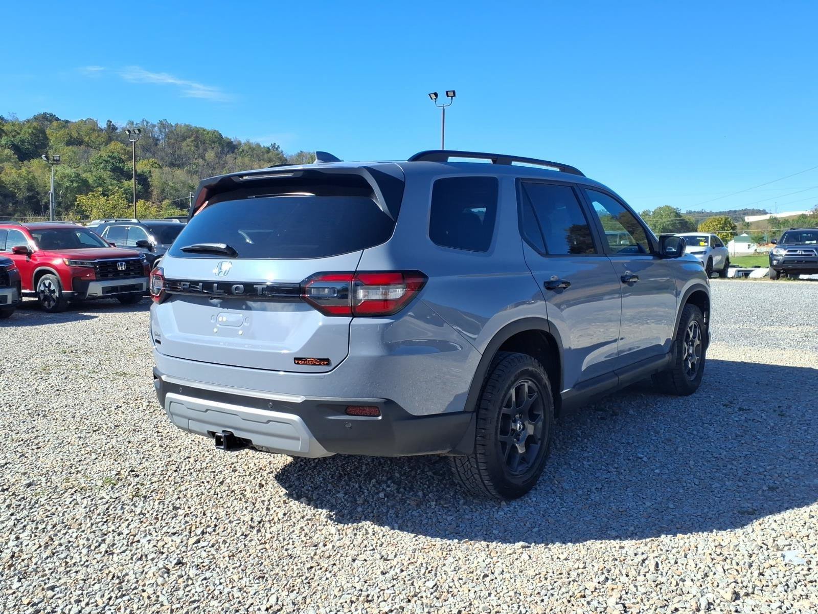 Certified 2025 Honda Pilot TrailSport image 6