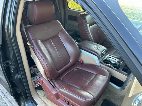 Used 2014 Ford F150 King Ranch w/ King Ranch Luxury Package RWD image 15