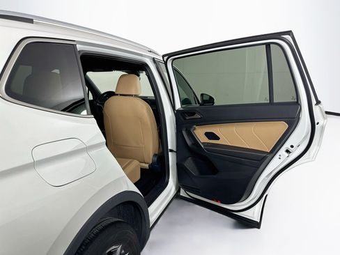 Used 2023 Volkswagen Tiguan SE FWD image 29