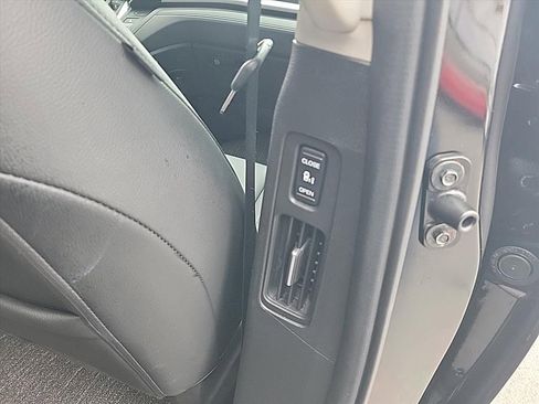 Used 2025 Honda Odyssey EX-L image 31