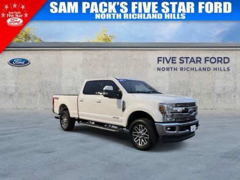 Used 2019 Ford F250 Lariat w/ Lariat Value Package image 2