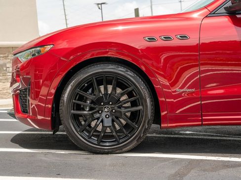 Used 2020 Maserati Levante S GranSport AWD/4WD image 24