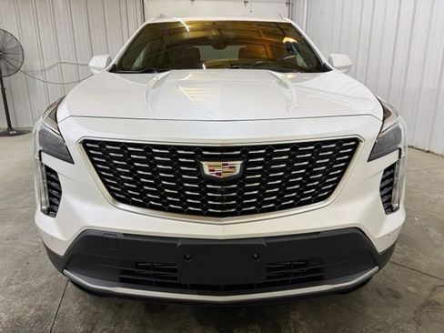Used 2020 Cadillac XT4 Premium Luxury w/ Cold Weather Package FWD image 2