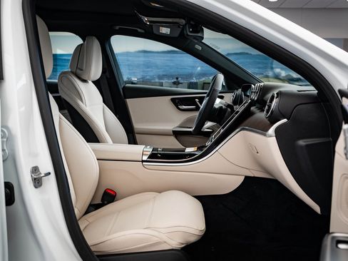New 2026 Mercedes-Benz C 300 4MATIC Sedan image 25