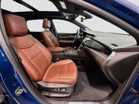 Used 2023 Cadillac XT5 Premium Luxury w/ Technology Package AWD/4WD image 24
