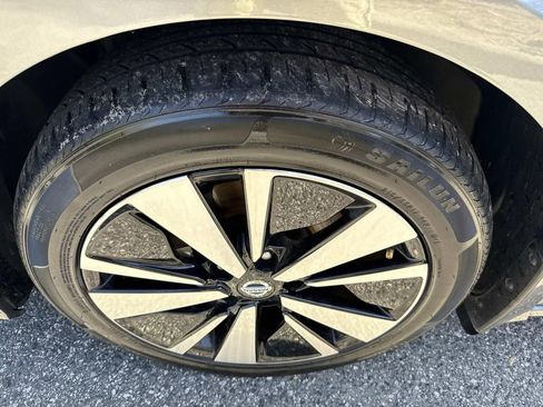 Used 2019 Nissan Altima 2.5 SV image 12