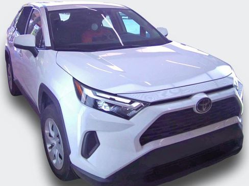 Used 2024 Toyota RAV4 LE FWD image 2