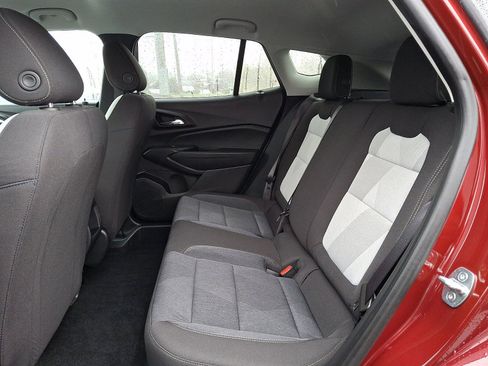 Used 2024 Chevrolet Trax LS image 10