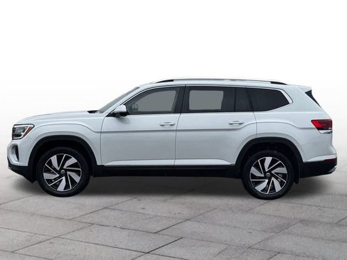 Used 2025 Volkswagen Atlas SEL AWD/4WD image 11