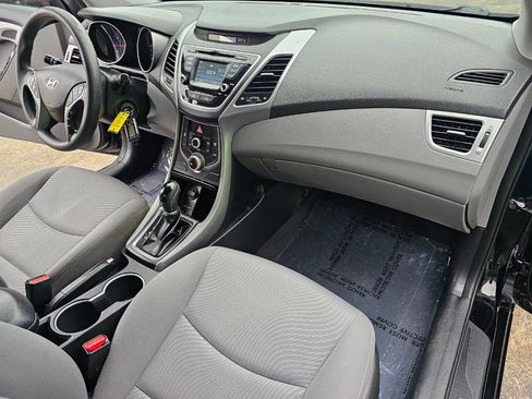 Used 2015 Hyundai Elantra SE w/ Option Group 02 image 21