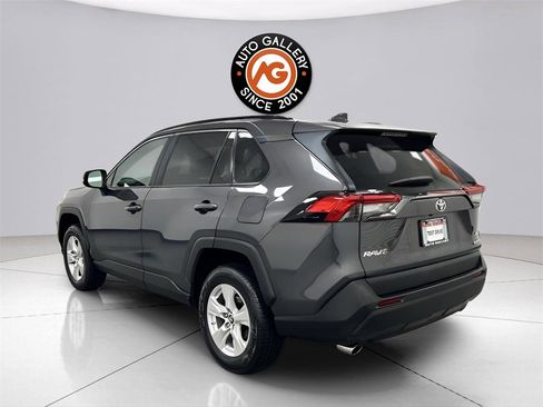 Used 2019 Toyota RAV4 XLE image 5