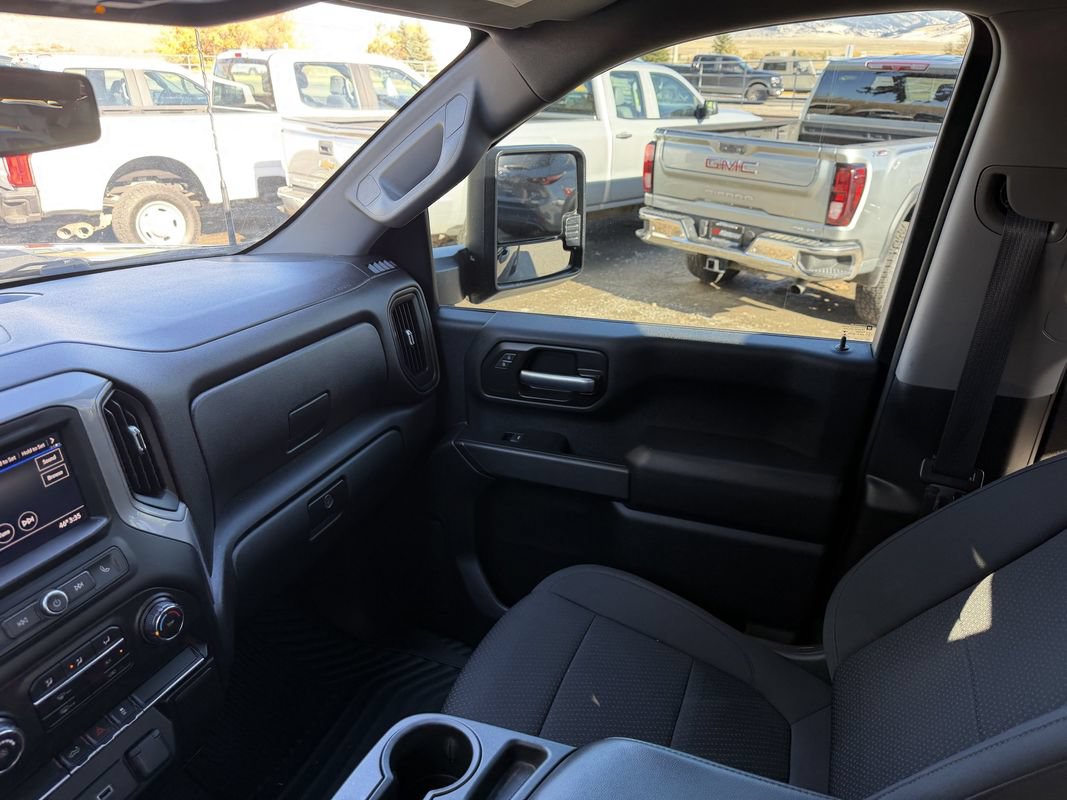 Used 2020 Chevrolet Silverado 2500 Custom w/ Custom Convenience Package AWD/4WD image 17