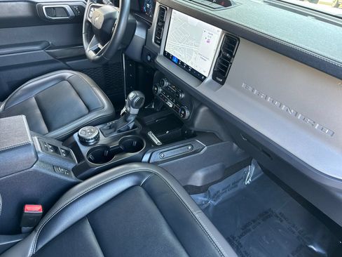 Used 2025 Ford Bronco Outer Banks AWD/4WD image 22