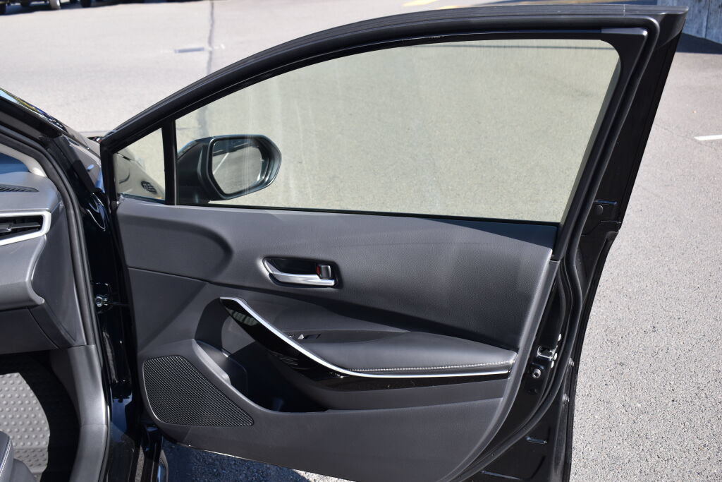Certified 2026 Toyota Corolla XLE FWD image 24