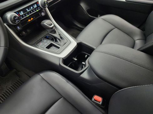 Used 2023 Toyota RAV4 XLE Premium FWD image 11
