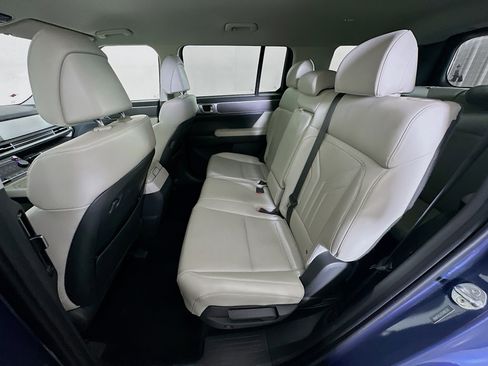 Used 2025 Hyundai Santa Fe SEL image 28