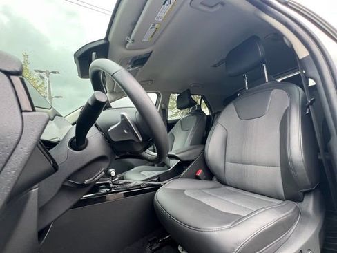 Certified 2023 Kia Niro EX FWD image 14