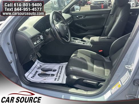 Used 2023 Honda Civic Sport image 8