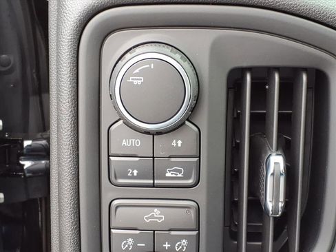 Used 2026 Chevrolet Silverado 1500 Custom image 25