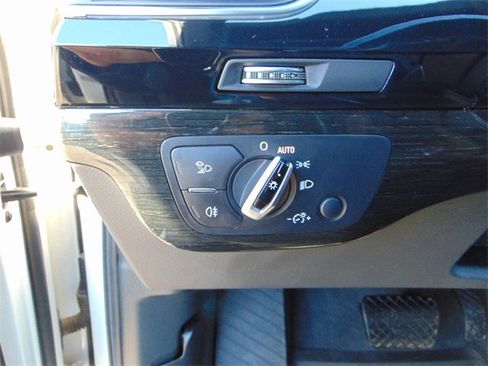 Used 2017 Audi Q7 3.0T Premium Plus image 19