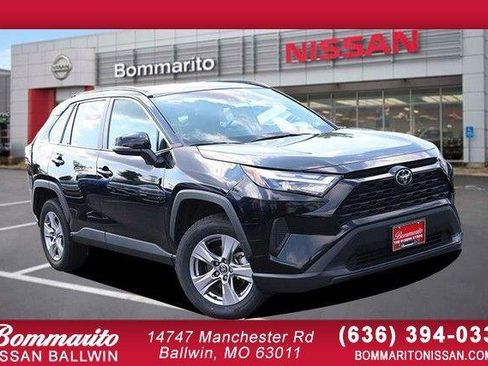 Used 2025 Toyota RAV4 XLE w/ Weather Package AWD/4WD image 1