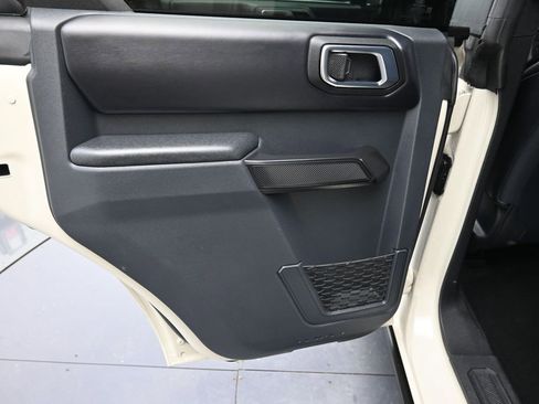 Used 2025 Ford Bronco Badlands AWD/4WD image 26
