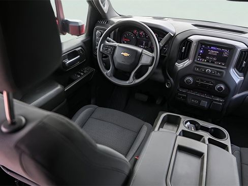 Certified 2024 Chevrolet Silverado 2500 Custom w/ Custom Value Package image 28