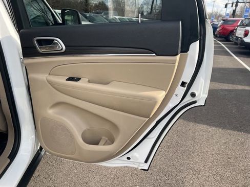 Used 2019 Jeep Grand Cherokee Limited w/ Luxury Group II image 27