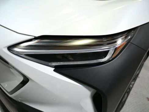 Used 2024 Subaru Solterra Premium image 13