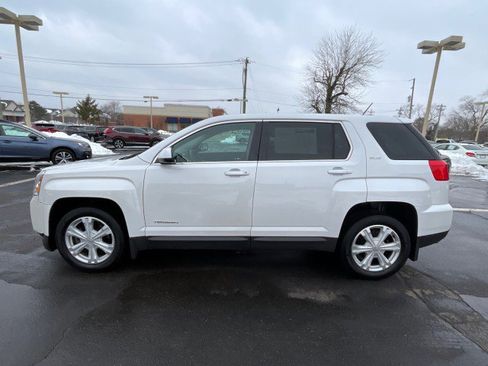 Used 2017 GMC Terrain SLE image 4