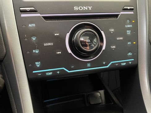 Used 2015 Ford Fusion Titanium image 35