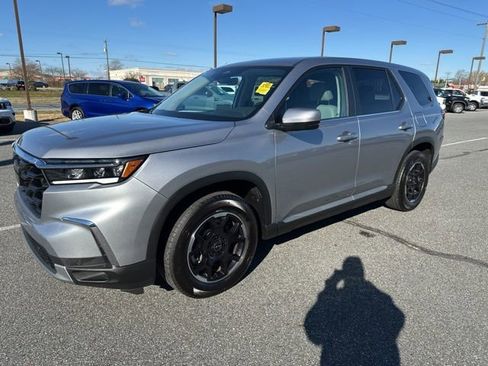 Certified 2025 Honda Pilot EX-L image 3