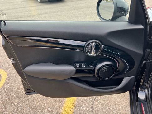 Used 2016 MINI Cooper S image 22