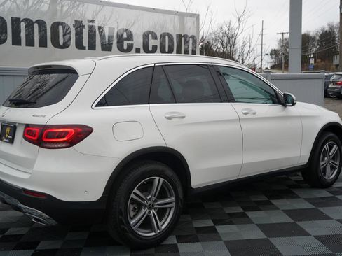 Used 2022 Mercedes-Benz GLC 300 4MATIC w/ Premium Package Lite image 5