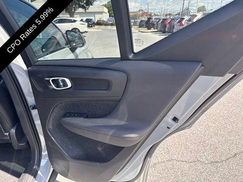 Certified 2024 Volvo XC40 B5 Plus w/ Protection Package Premier AWD/4WD image 9