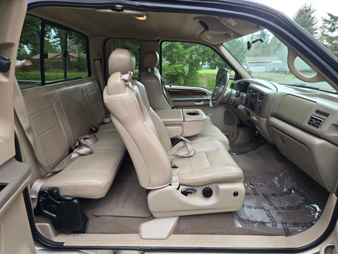 Used 2001 Ford F350 2WD SuperCab Super Duty image 19