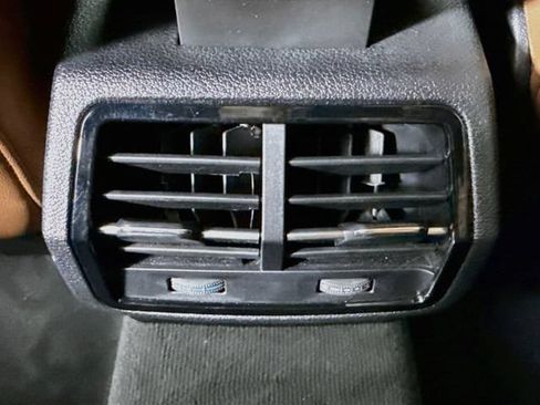 Used 2023 Audi Q3 2.0T Premium w/ Convenience Package AWD/4WD image 25