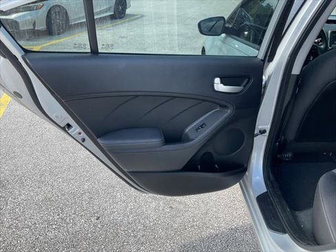 Used 2018 Kia Forte LX w/ LX Popular Package FWD image 13