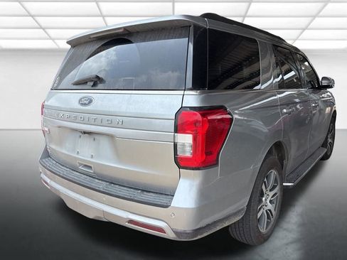 Used 2023 Ford Expedition XLT RWD image 6